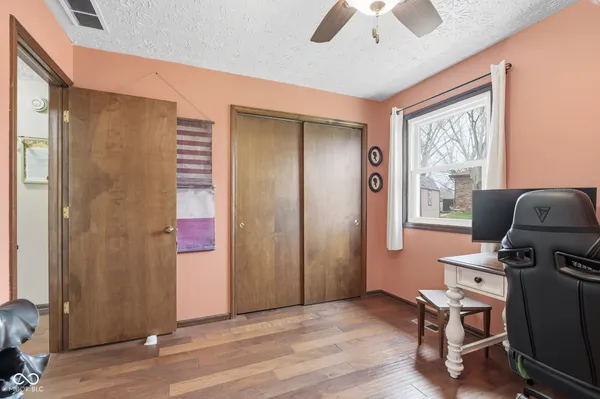 $325,000 | 7110 West Meadows Lane, Greenfield, IN 46140