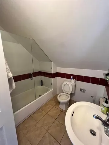 $1,800 | 20 Kenton Road, Unit 4, Boston, MA 02130