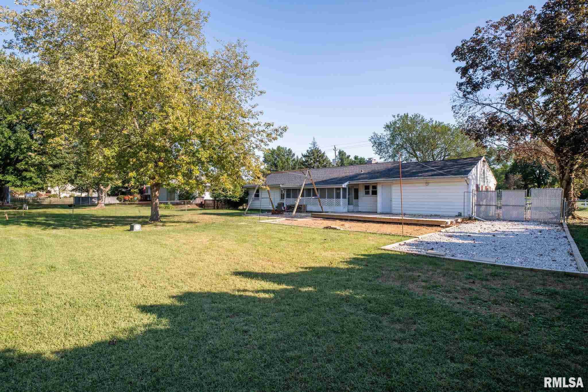 1303 West Ravinwoods Road Peoria, IL 61615 - Photo 45 of 50 Gallery Image 45