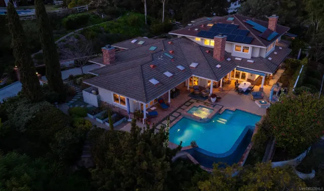 $4,427,000 | 516 Whisper Wind Drive, Encinitas, CA 92024