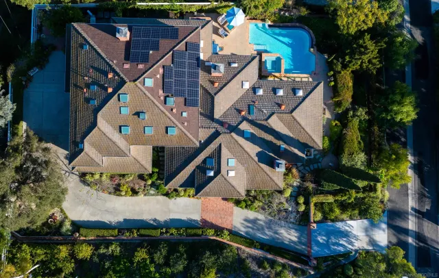 $4,427,000 | 516 Whisper Wind Drive, Encinitas, CA 92024