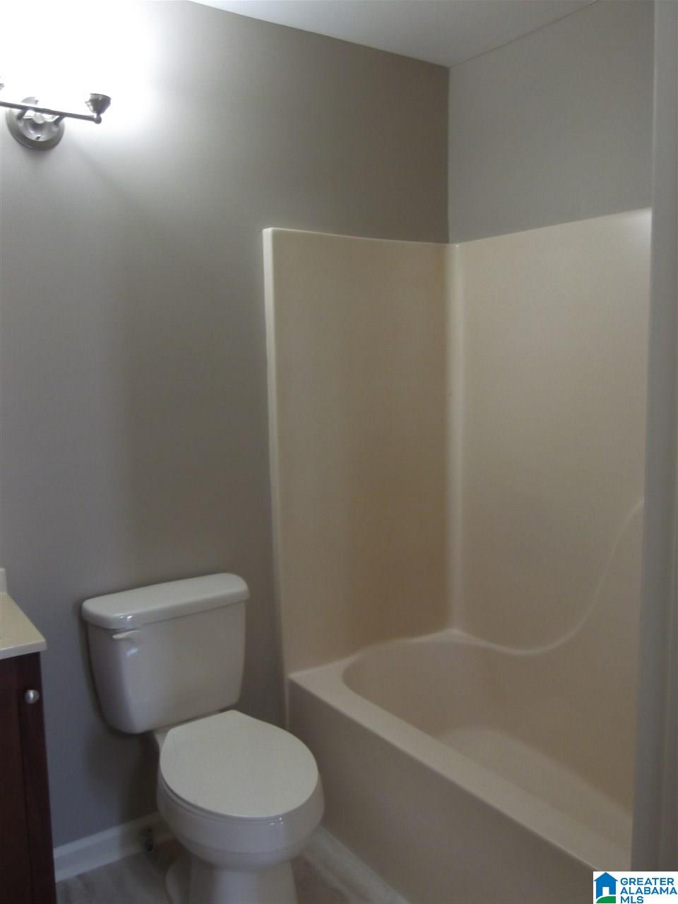 901 24th Street Southwest Birmingham, AL 35211 - Photo 12 of 28