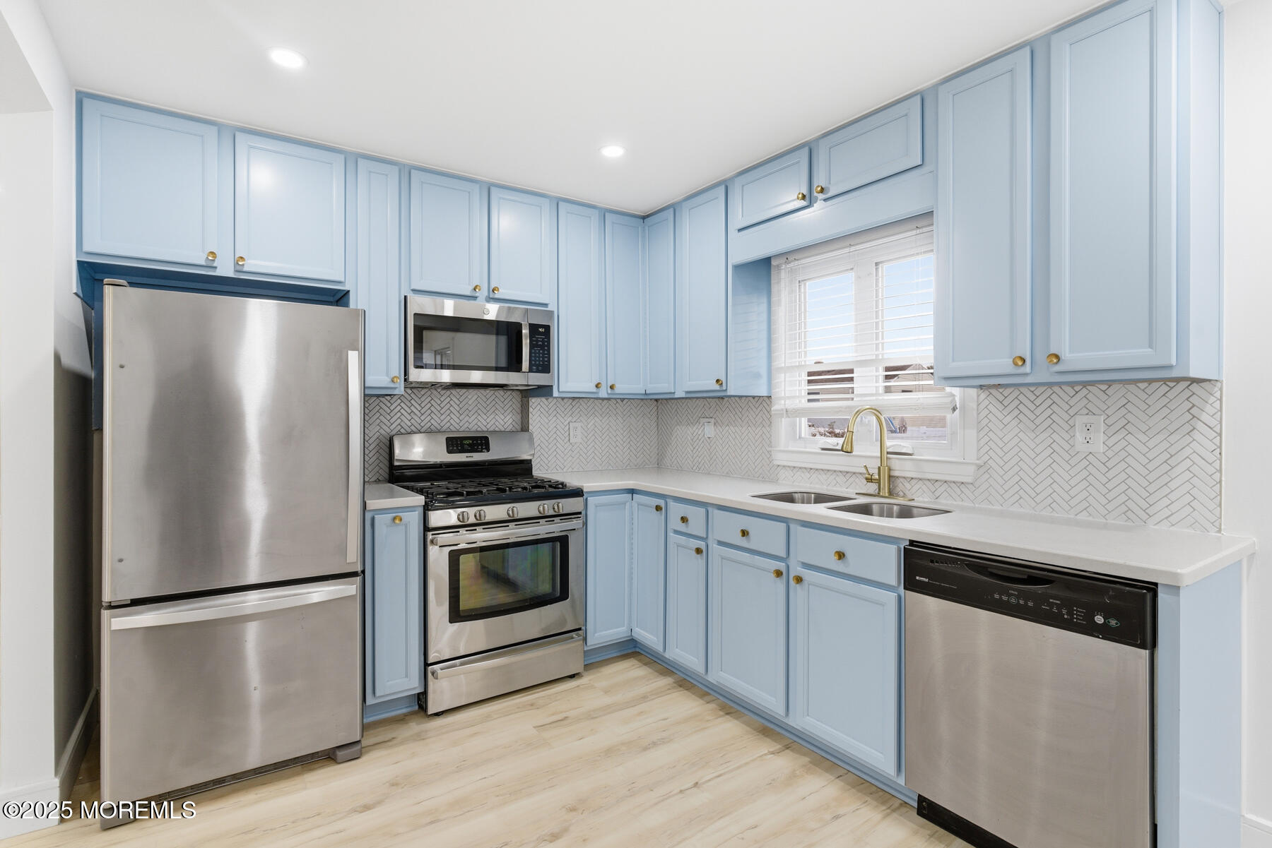 12 Gerard Road Hamilton, NJ 08620 - Photo 11 of 40 18