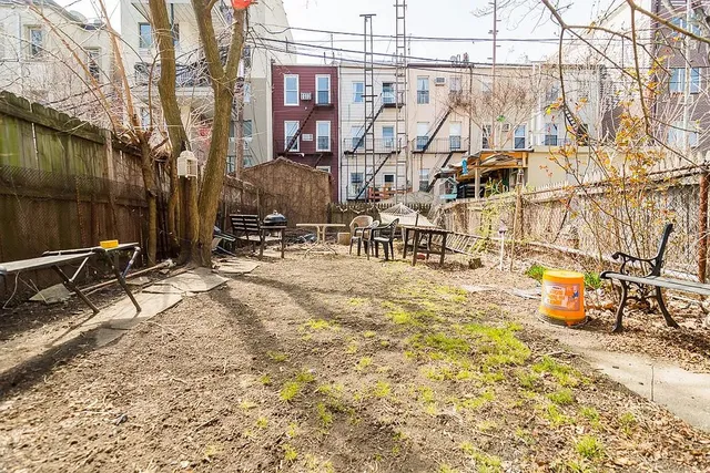 $2,400,000 | 147 Diamond Street | Greenpoint