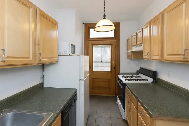 $2,400,000 | 147 Diamond Street | Greenpoint