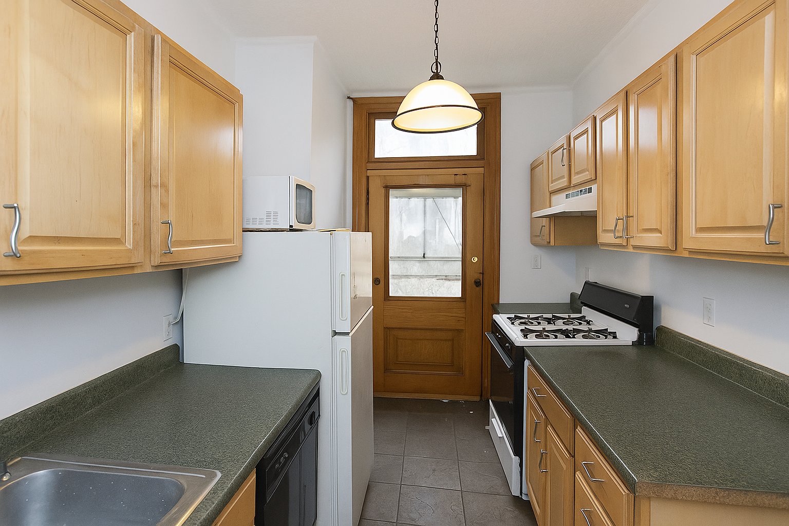 147 Diamond Street Brooklyn, NY 11222 - Photo 10 of 25