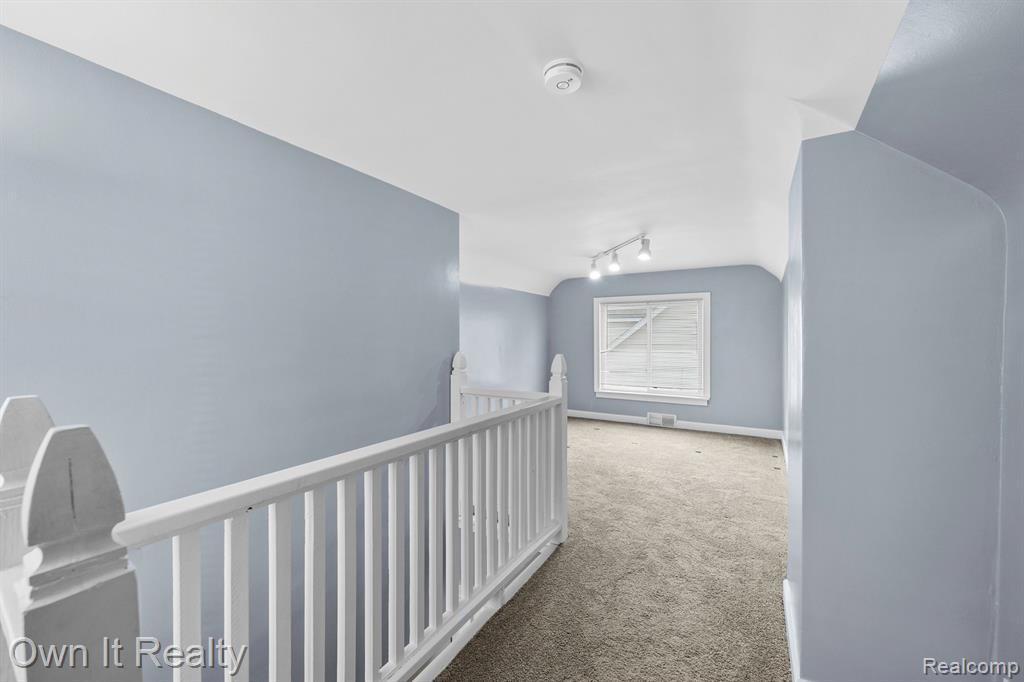 7335 Maple Street Dearborn, MI 48126 - Photo 21 of 34