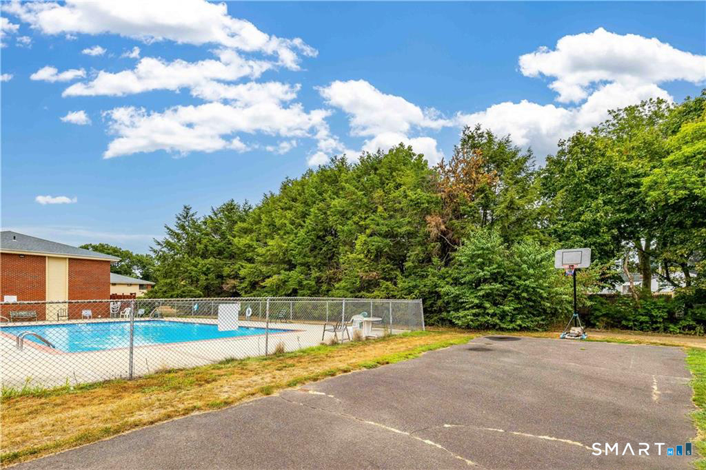 177 Homestead Street, Unit G12 Manchester, CT 06042 - Photo 12 of 13