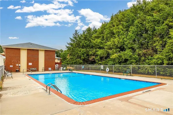 $1,450 | 177 Homestead Street, Unit G12, Manchester, CT 06042