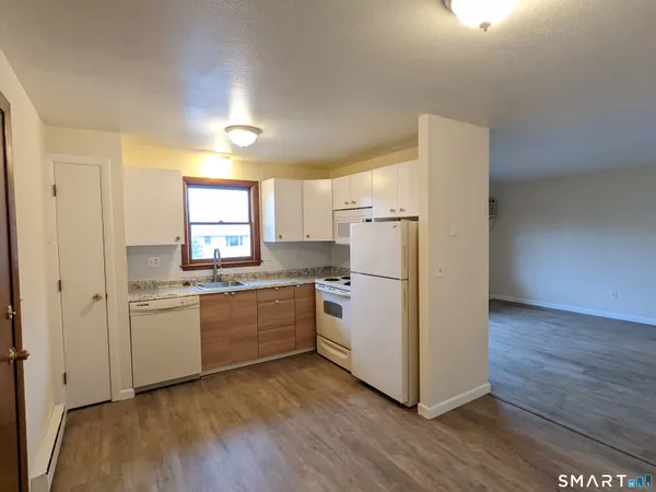 $1,450 | 177 Homestead Street, Unit G12, Manchester, CT 06042