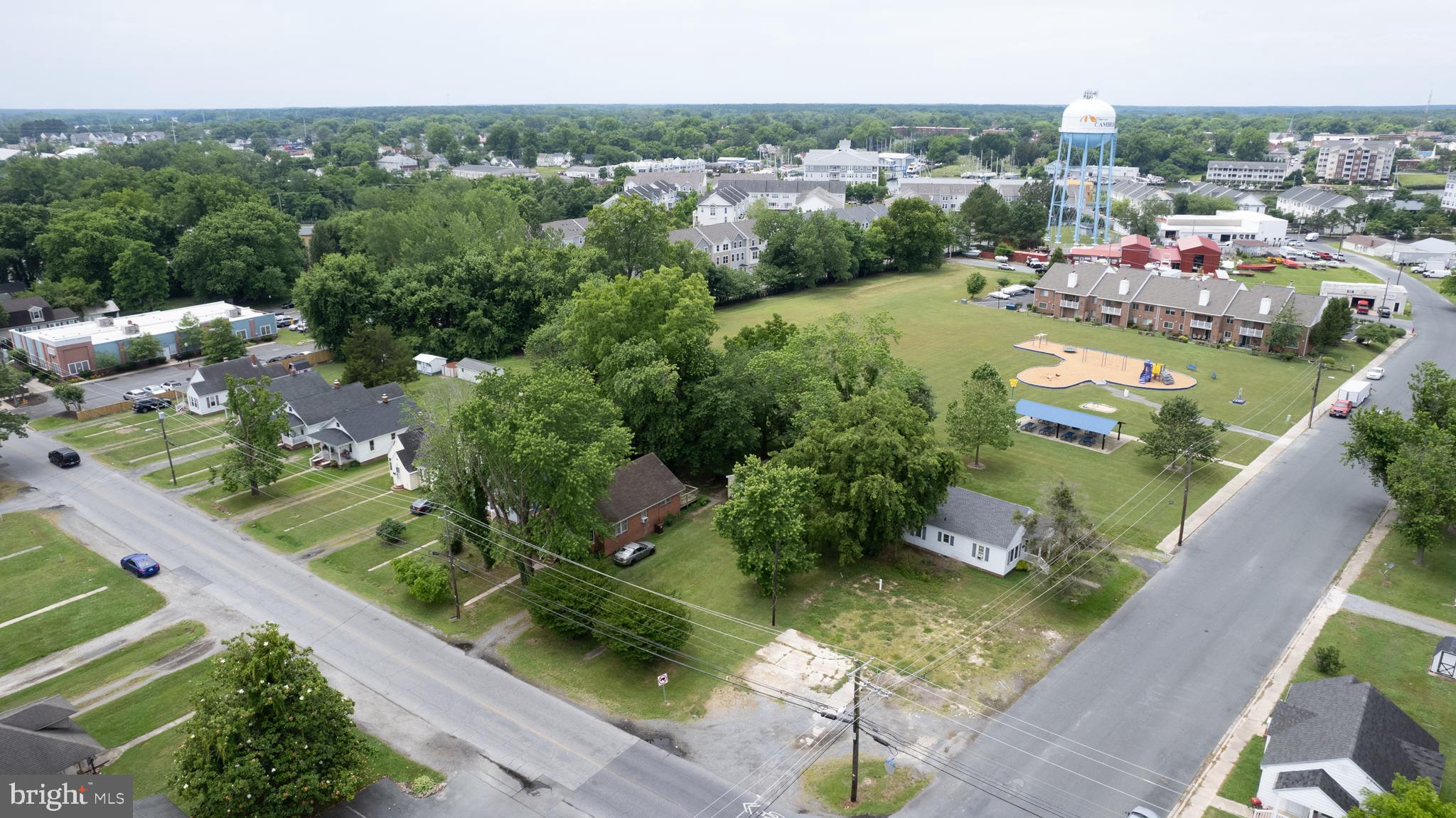 301-303 Dorchester Avenue Cambridge, MD 21613 - Photo 4 of 12 a view of a city