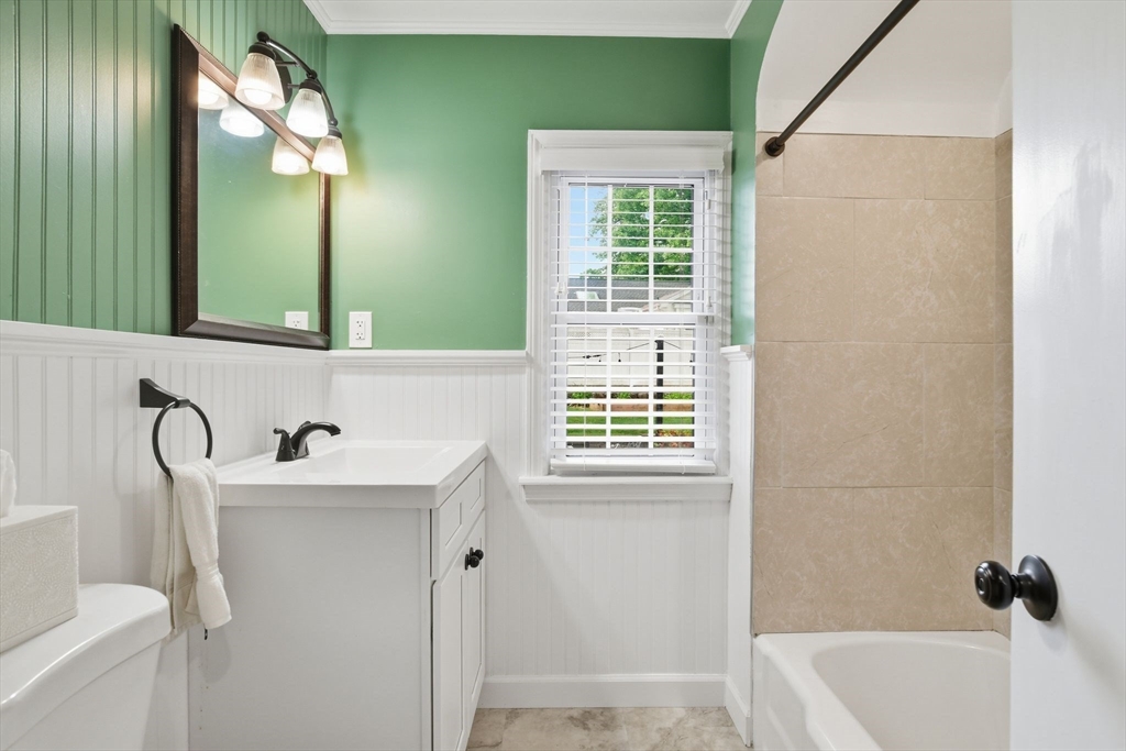 620 Roosevelt Avenue Springfield, MA 01118 - Photo 25 of 42