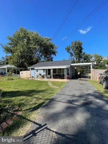 $599,999 | 3900 Elmwood Drive, Alexandria, VA 22303