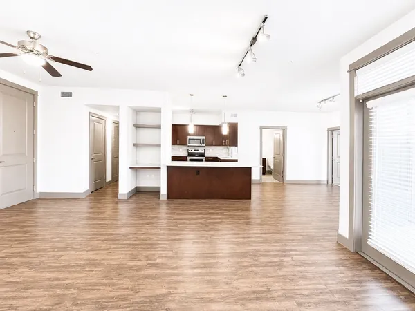 $2,357 | 2910 Milam Street, Unit 1431, Houston, TX 77006