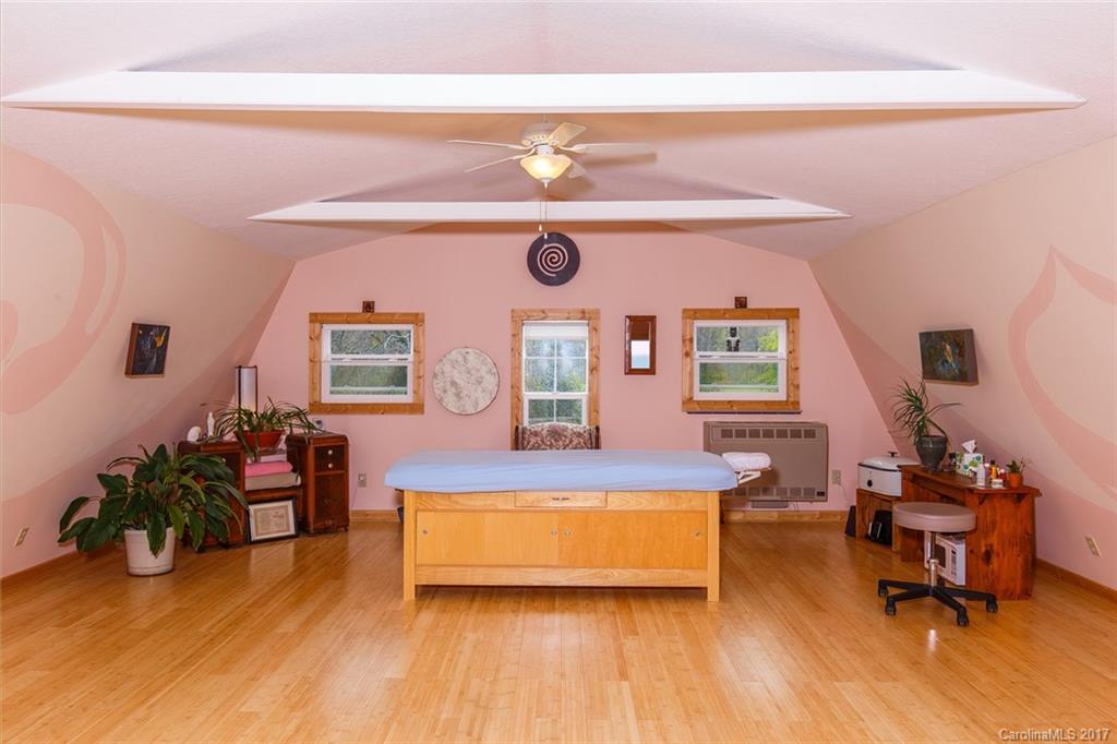 658 North Country Club Road Brevard, NC 28712 - Photo 22 of 24 Gallery Image 22