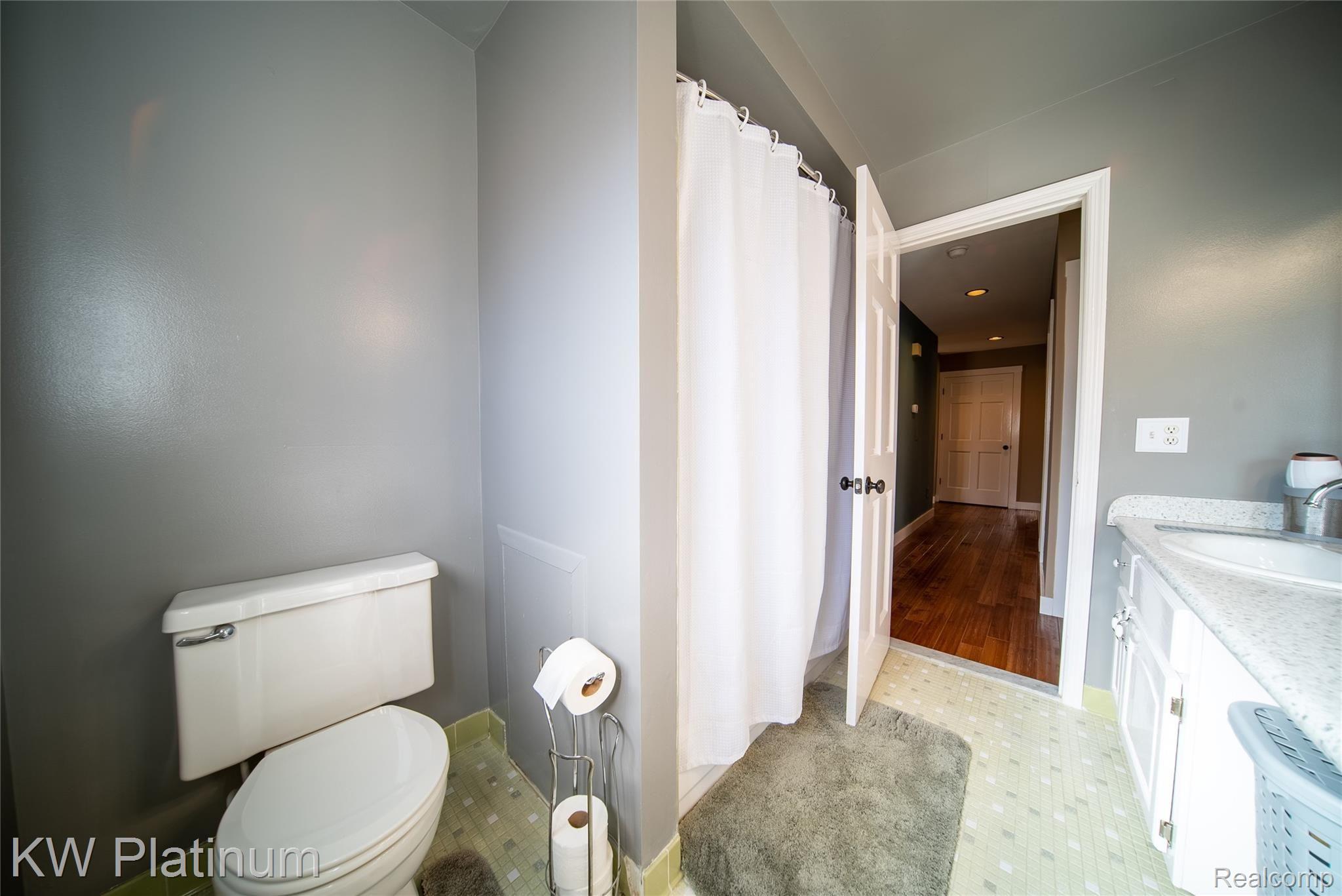 47392 Kathleen Road Macomb, MI 48044 - Photo 30 of 42 47392 Kathleen Rd-30.jpg