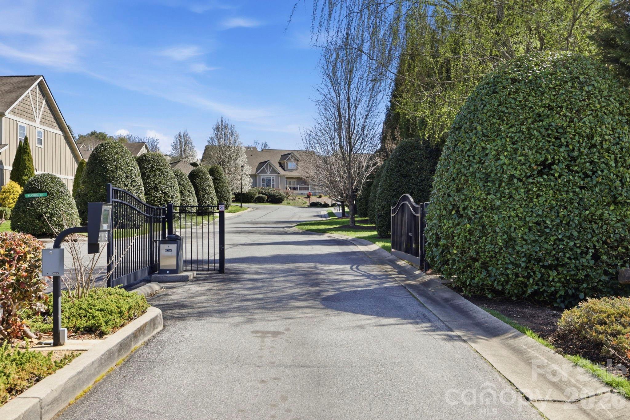 22 North River Road Fletcher, NC 28732 - Photo 5 of 46