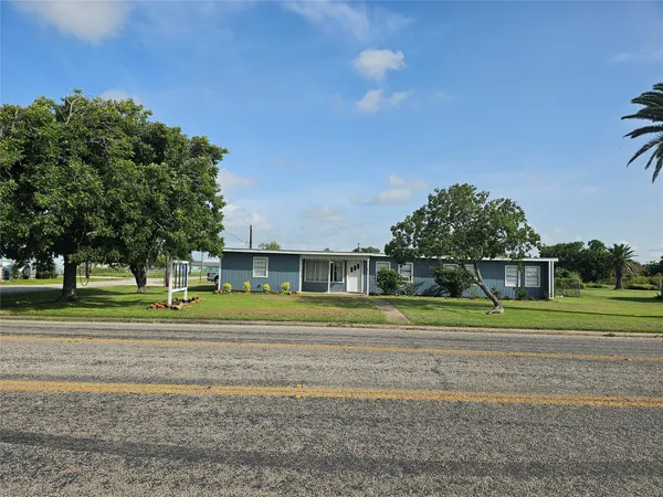$2,000 | 136 Fisher Street, Matagorda, TX 77457