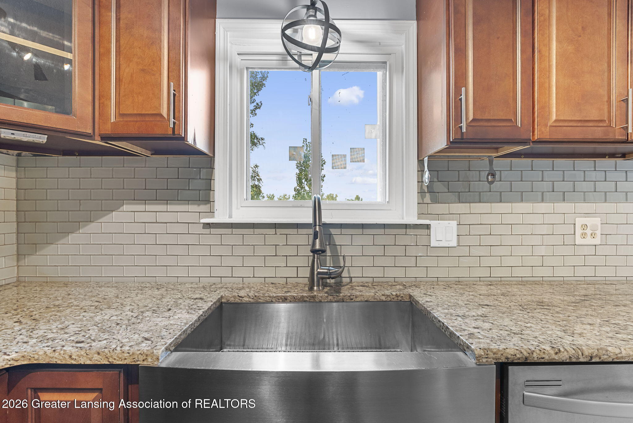 6044 Bishop Road Lansing, MI 48911 - Photo 21 of 57 18-web-or-mls-Media Jett -18