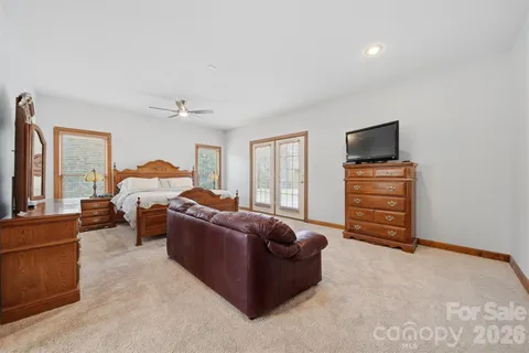 $699,900 | 3330 Shamrock Heights, Hudson, NC 28638