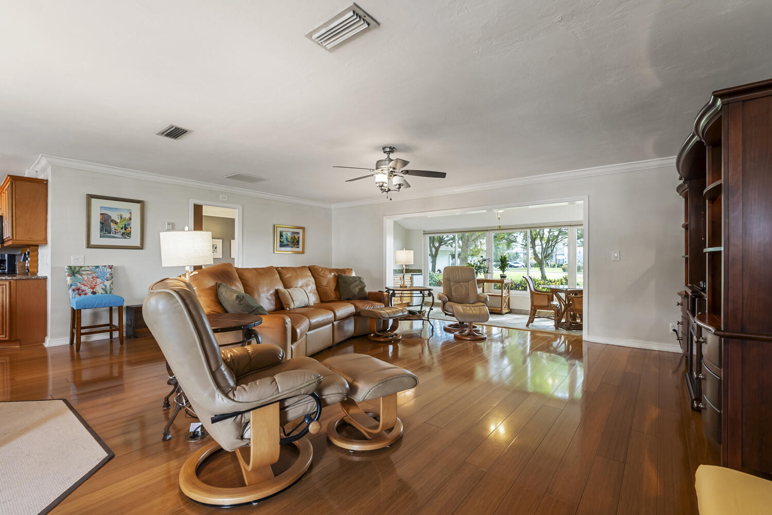 138 Quails Nest Road, Unit 1101 Naples, FL 34112 - Photo 16 of 55 Large living area