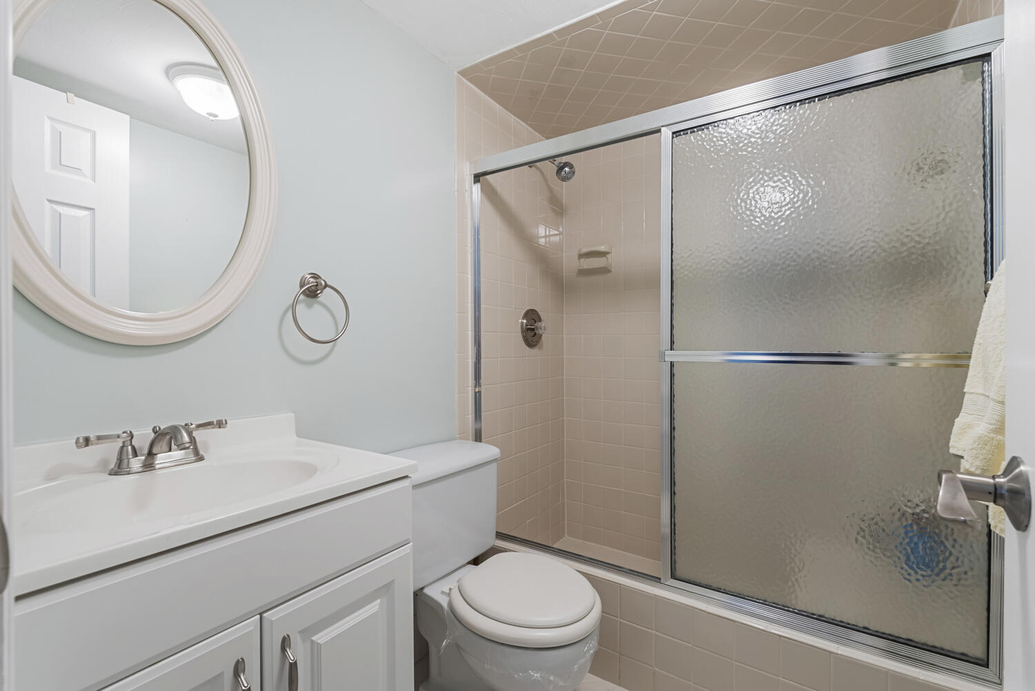 138 Quails Nest Road, Unit 1101 Naples, FL 34112 - Photo 27 of 55 En suite bath 3