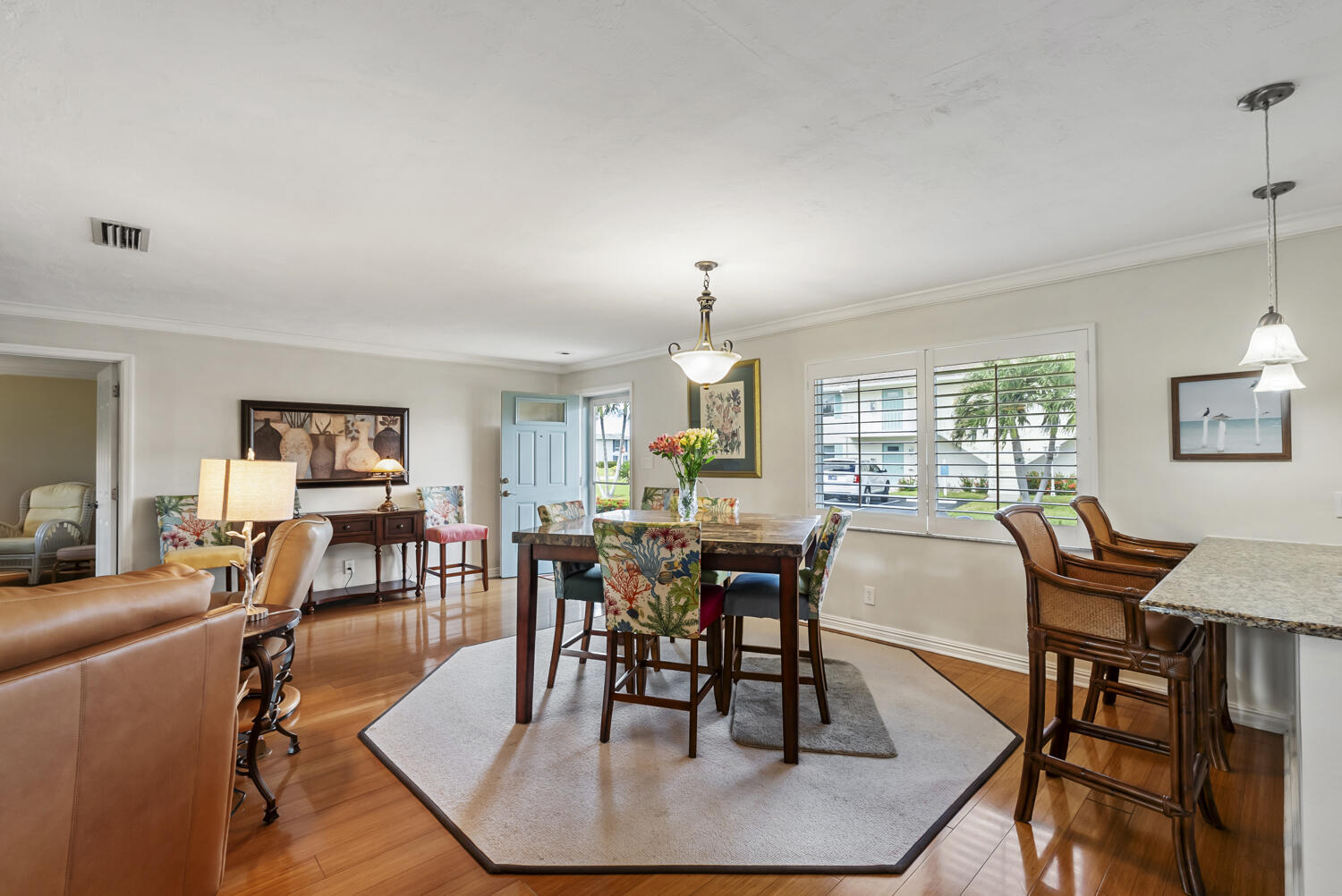 138 Quails Nest Road, Unit 1101 Naples, FL 34112 - Photo 6 of 55 Breakfast bar