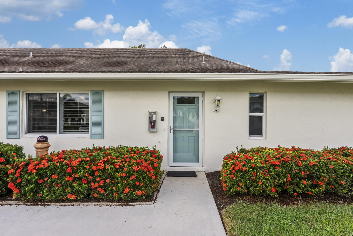 138 Quails Nest Road, Unit 1101 Naples, FL 34112 - Photo 8 of 55 Beautiful landscaping