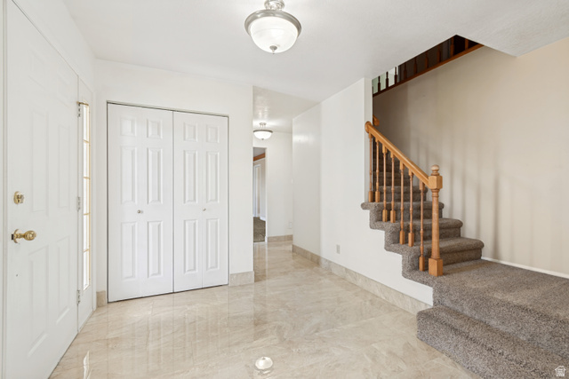 574 Tamarack Drive Tooele, UT 84074 - Photo 4 of 48