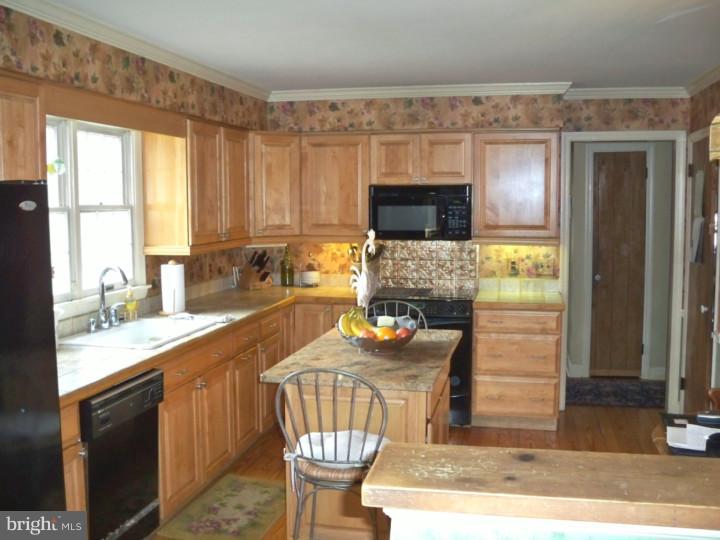 18 Butterworths Bogs Road Tabernacle, NJ 08088 - Photo 4 of 23 Kitchen