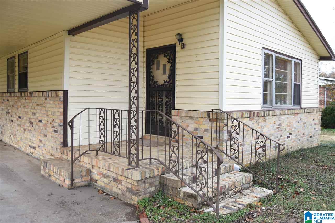 624 Roxie Avenue Oxford, AL 36203 - Photo 3 of 40