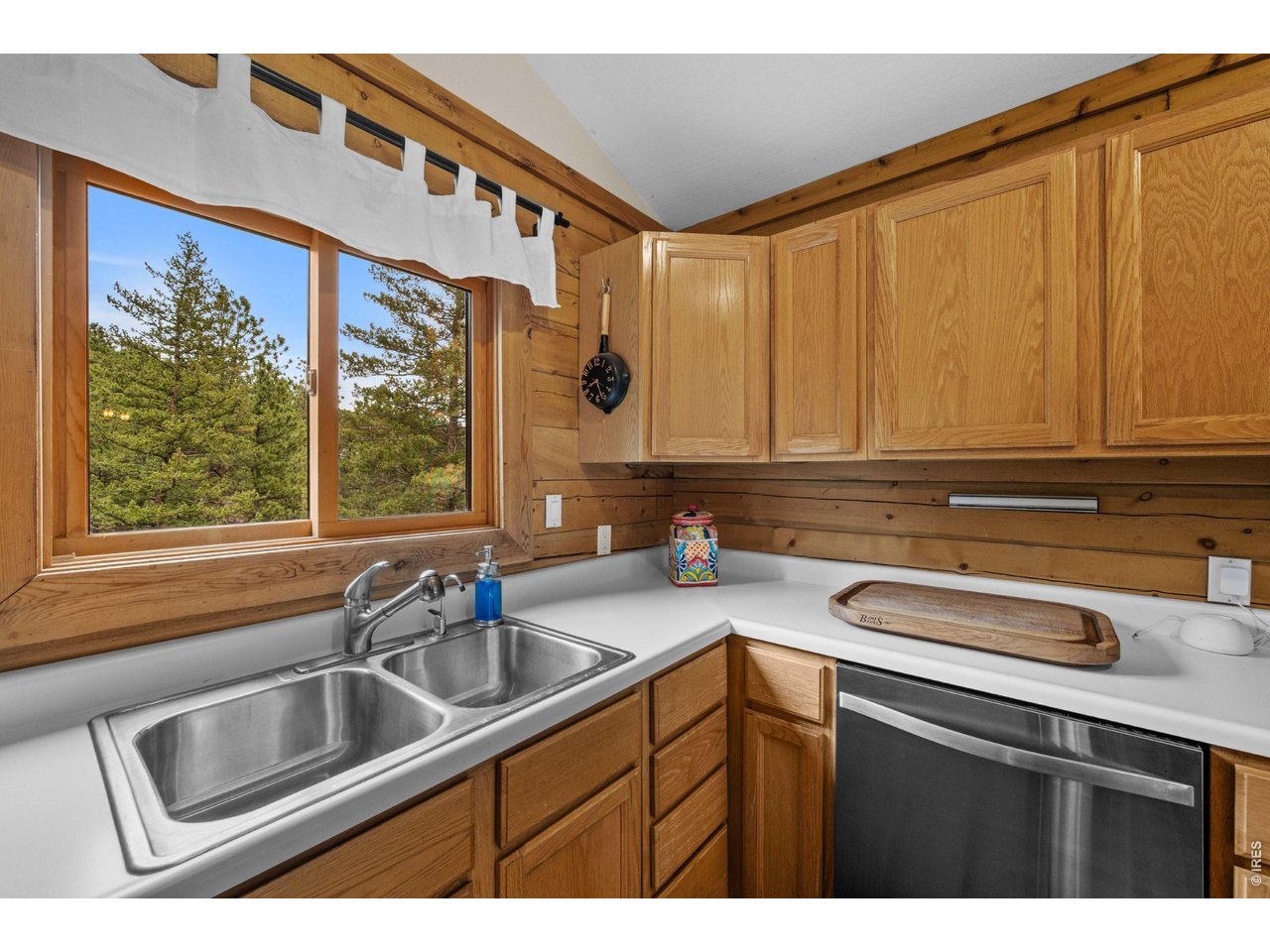 310 Wendelyn Way Boulder, CO 80302 - Photo 13 of 40 a kitchen with a sink and a window