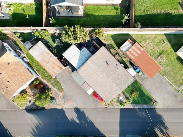 a view of yard from outdoor seating