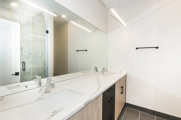 $1,288,000 | 3762 South Indiana Avenue, Chicago, IL 60653