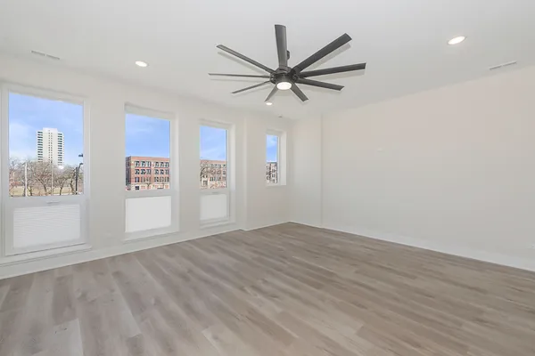 $1,288,000 | 3762 South Indiana Avenue, Chicago, IL 60653