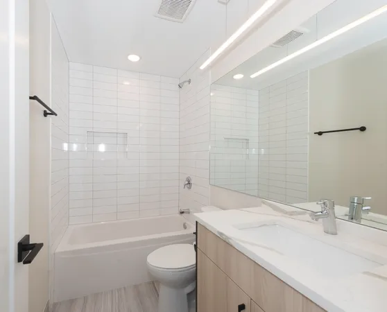 $1,288,000 | 3762 South Indiana Avenue, Chicago, IL 60653