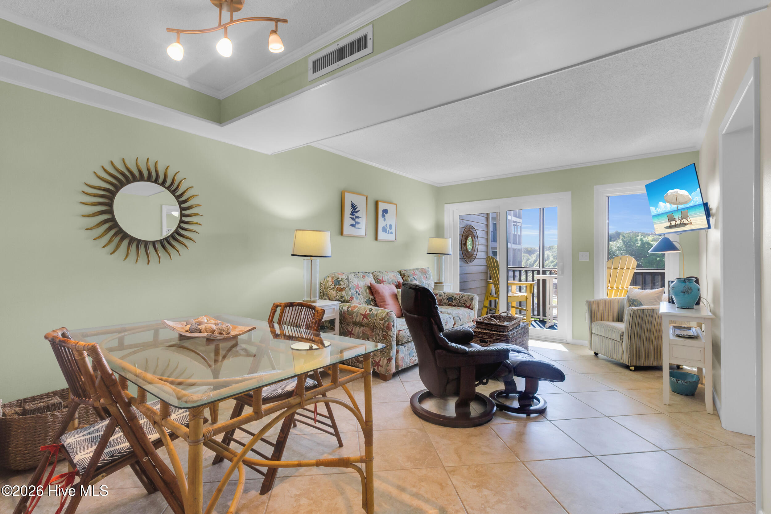 2509 West Fort Macon Road, Unit 102B Atlantic Beach, NC 28512 - Photo 10 of 41 Dining / Living Room