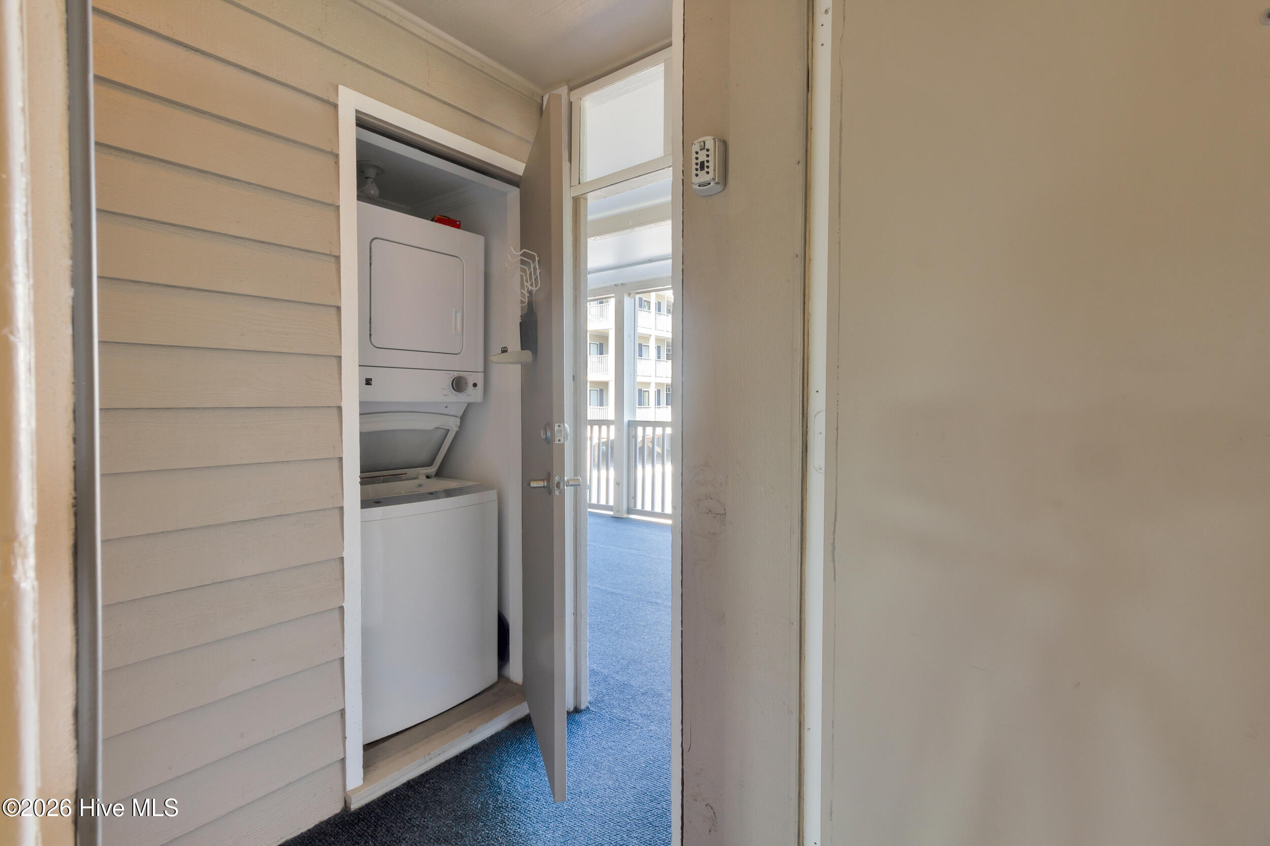2509 West Fort Macon Road, Unit 102B Atlantic Beach, NC 28512 - Photo 25 of 41 Laundry Room