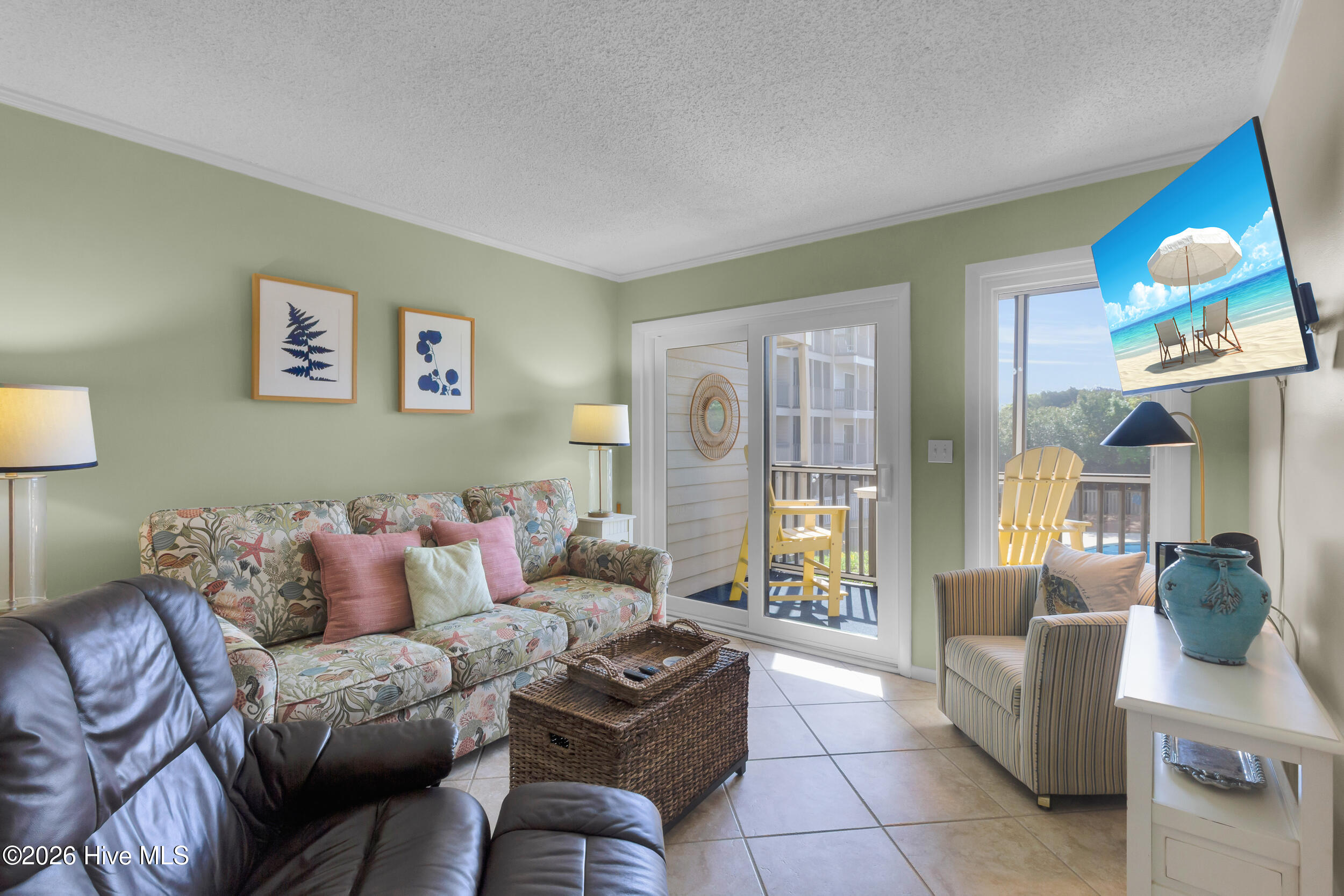 2509 West Fort Macon Road, Unit 102B Atlantic Beach, NC 28512 - Photo 4 of 41 Living Room