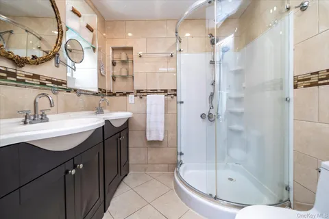 $599,000 | 410 East Broadway, Unit 3E, Long Beach, NY 11561