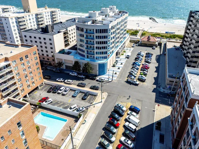 $599,000 | 410 East Broadway, Unit 3E, Long Beach, NY 11561