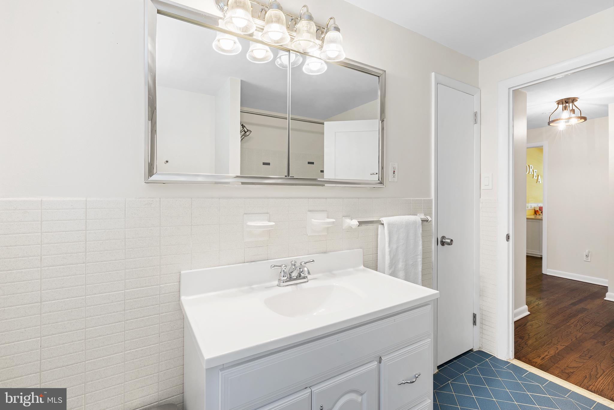 170 Woodstock Road Villanova, PA 19085 - Photo 23 of 41