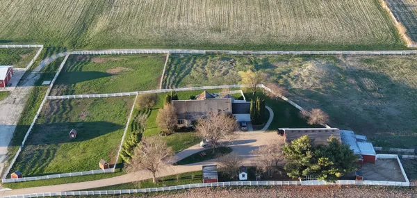 $1,274,130 | 17207 Chase Road, DeKalb, IL 60115