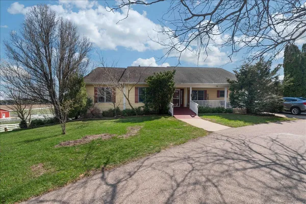 $1,274,130 | 17207 Chase Road, DeKalb, IL 60115