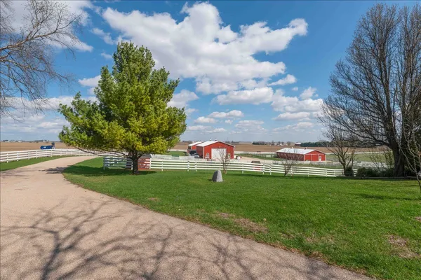 $1,274,130 | 17207 Chase Road, DeKalb, IL 60115