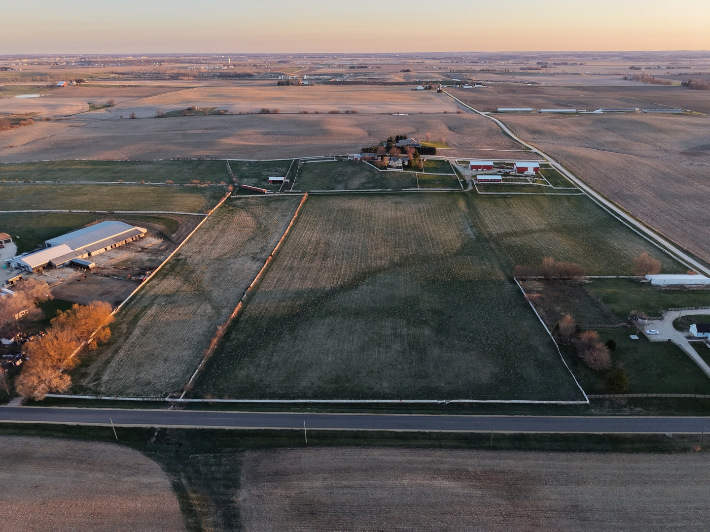 17207 Chase Road DeKalb, IL 60115 - Photo 4 of 79