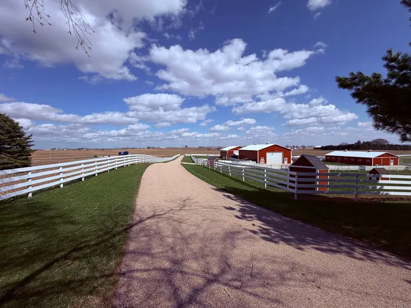 $1,274,130 | 17207 Chase Road, DeKalb, IL 60115