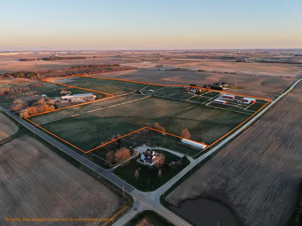 $1,274,130 | 17207 Chase Road, DeKalb, IL 60115