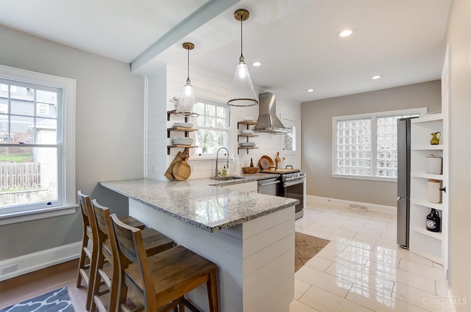 1327 Edwards Road Cincinnati, OH 45208 - Photo 15 of 46 Gallery Image 15