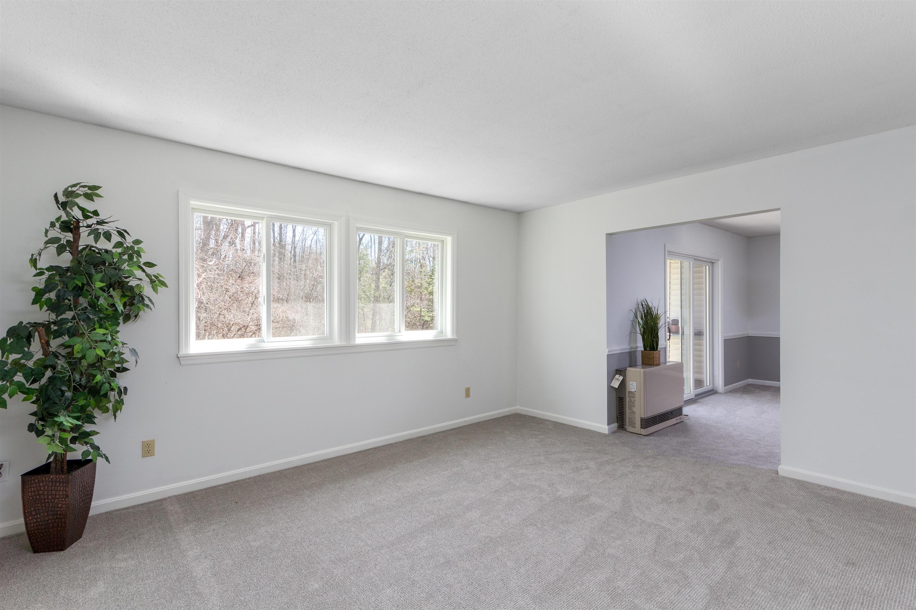 421 Locust Hill Road, Unit 421 Shelburne, VT 05482 - Photo 4 of 20 Gallery Image 4